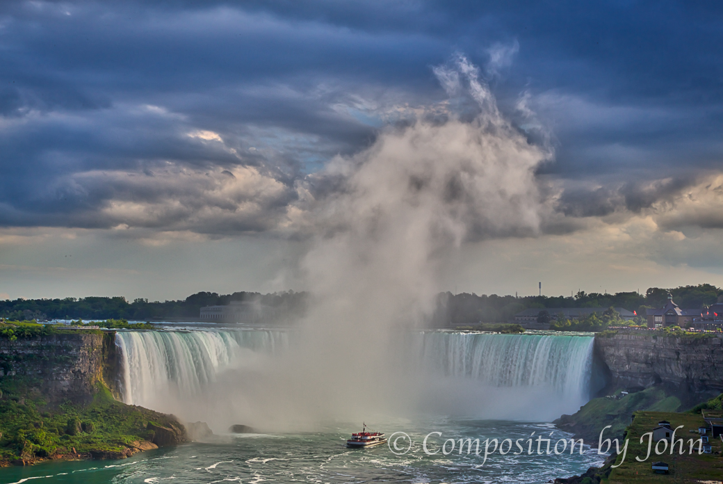 Horseshoe Falls with the mist towering above it.